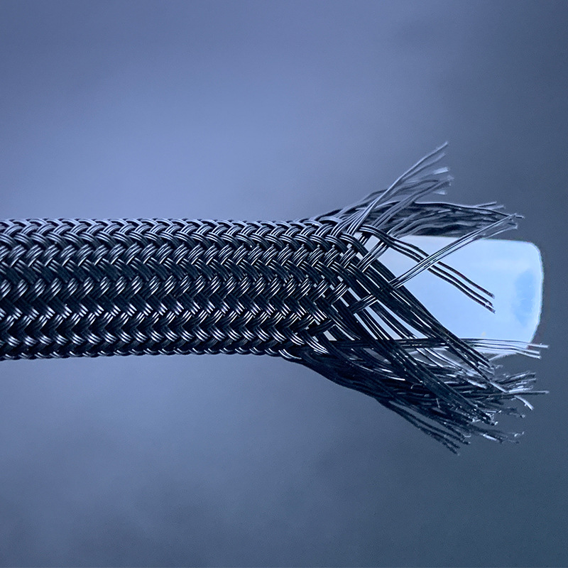 嶸牌柔韌編織硅膠管：突破緊湊空間安裝極限，蕞小彎曲半徑僅35mm